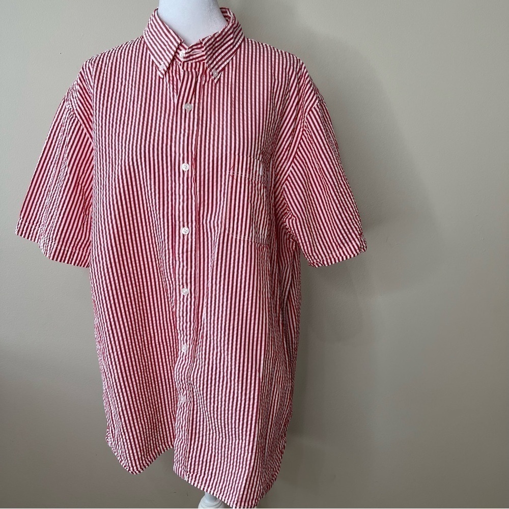 ! Lands End Mens Casual Button Down Shirt . Red Striped Short Sleeve